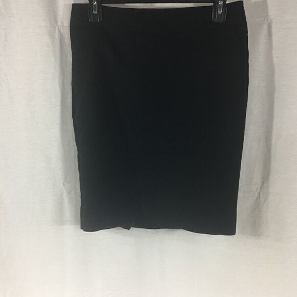 Size 4 Merona lined black skirt zippered back stretch expandable machine wash - Picture 1 of 5